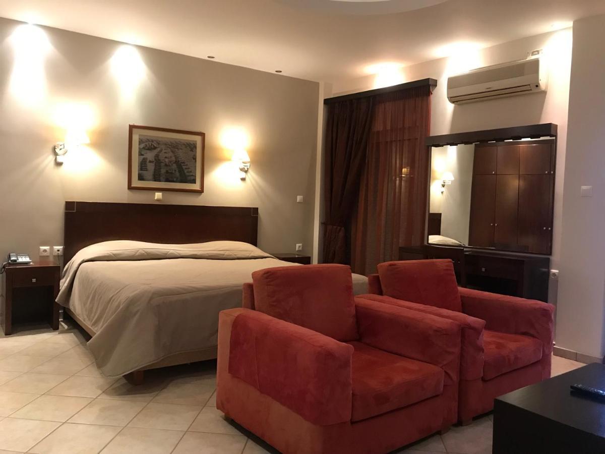 Plaza Hotel Nafpaktos Exterior photo