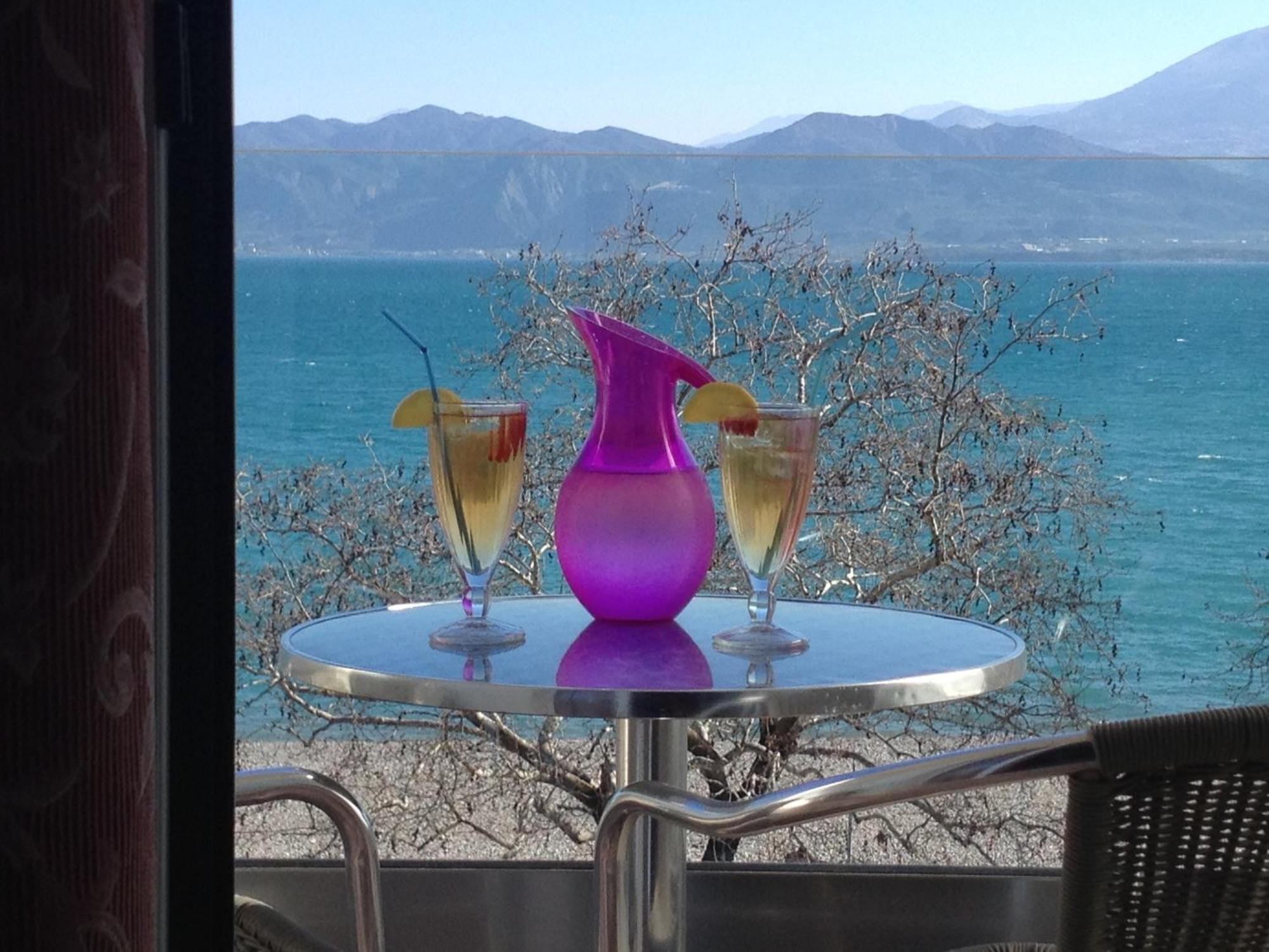 Plaza Hotel Nafpaktos Exterior photo